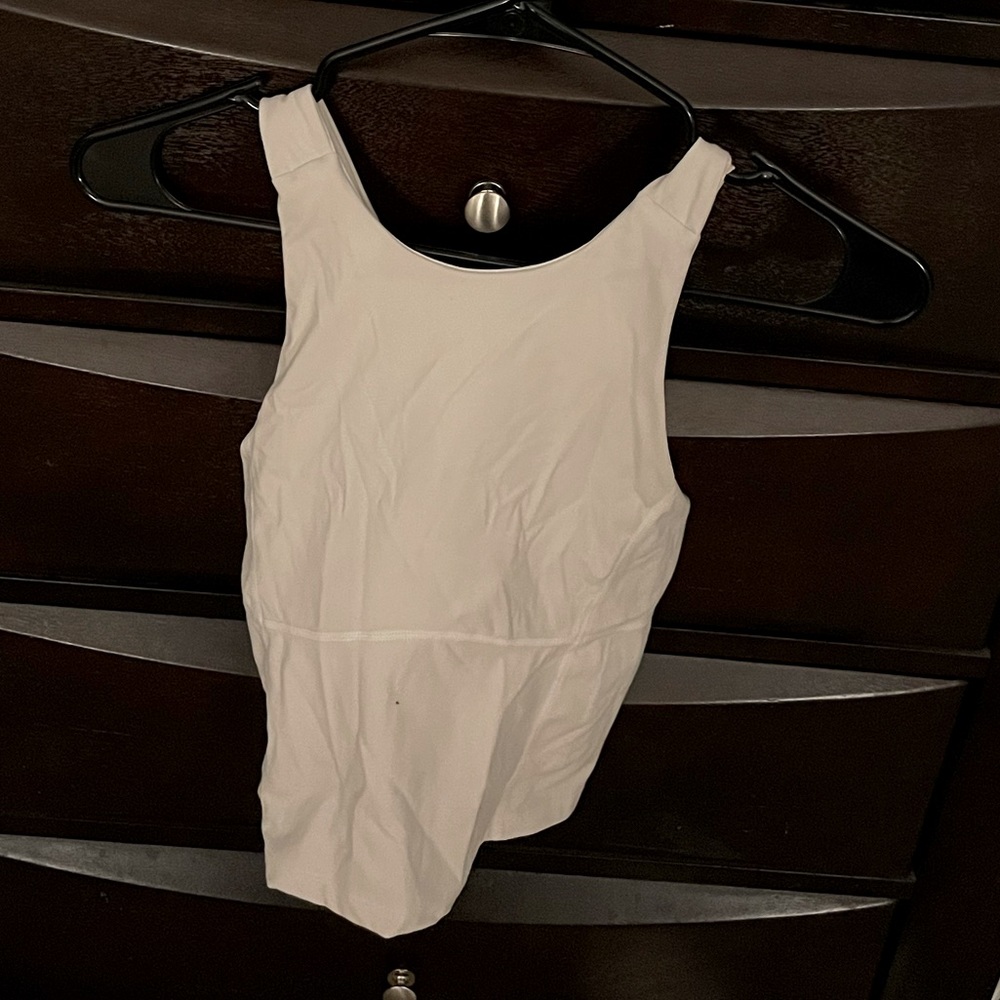 Kamo Fitness white tank